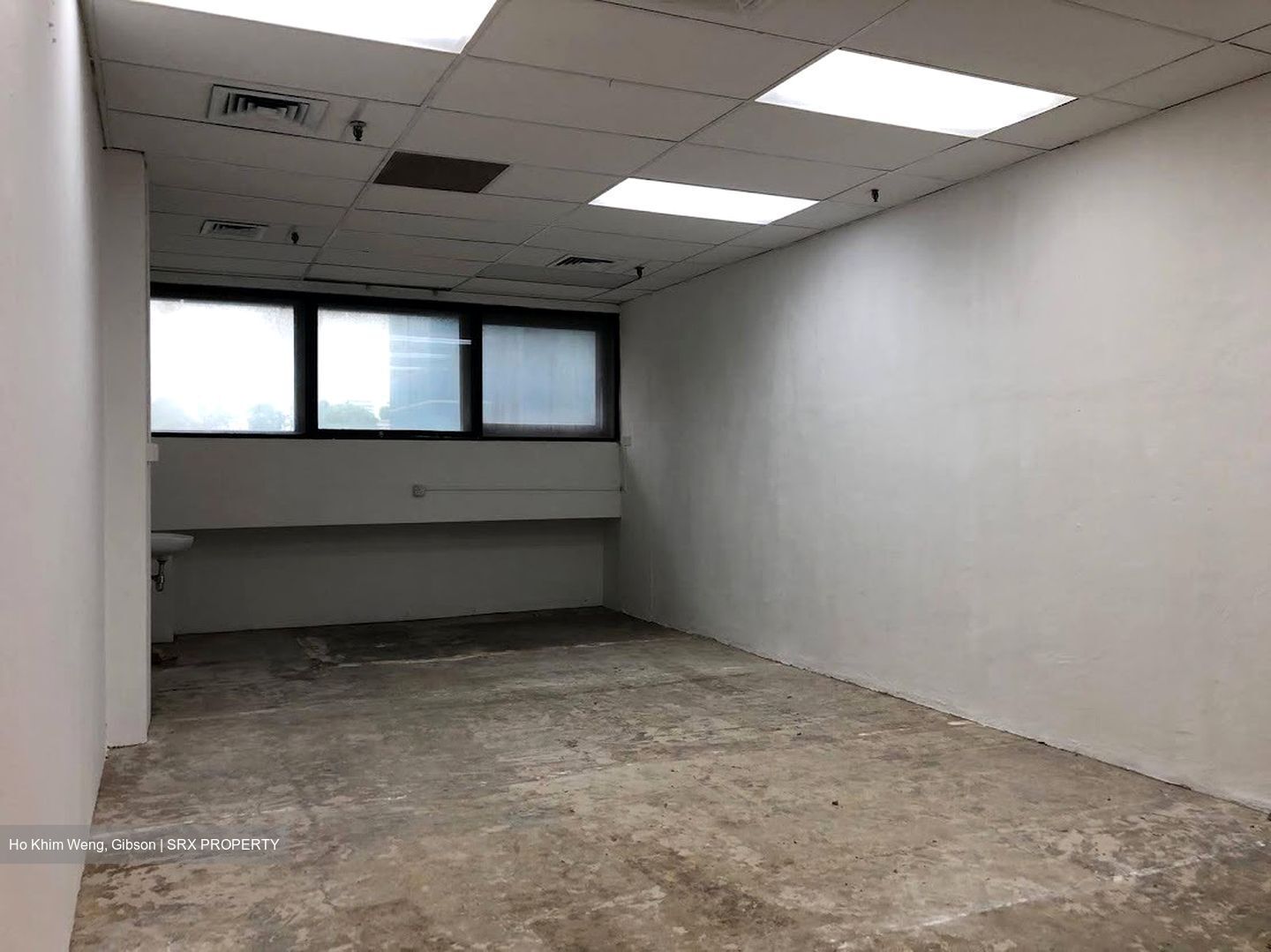 Lucky Plaza (D9), Shop House #535107211